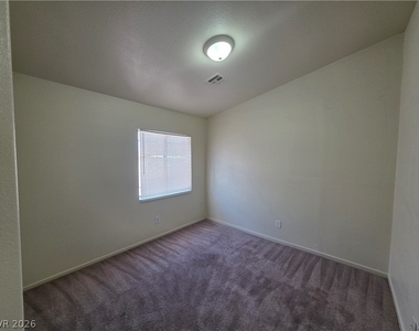 3665 Remington Grove Avenue - Photo Thumbnail 17