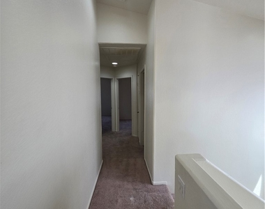 3665 Remington Grove Avenue - Photo Thumbnail 25