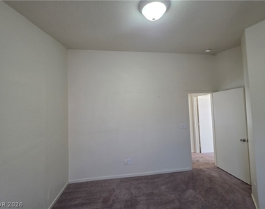 3665 Remington Grove Avenue - Photo Thumbnail 20