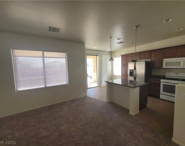 3665 Remington Grove Avenue - Photo Thumbnail 17