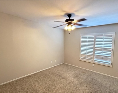 4712 San Palo Way - Photo Thumbnail 8
