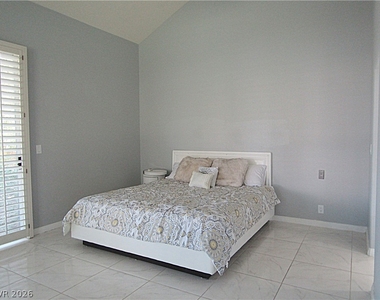 8521 Heather Downs Drive - Photo Thumbnail 6