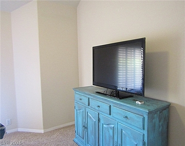 8521 Heather Downs Drive - Photo Thumbnail 5