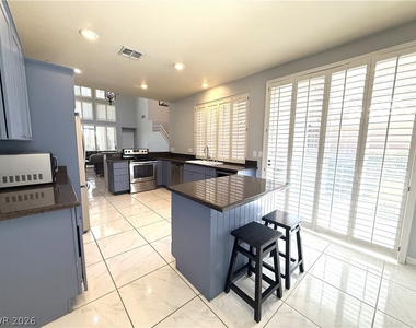 8521 Heather Downs Drive - Photo Thumbnail 10