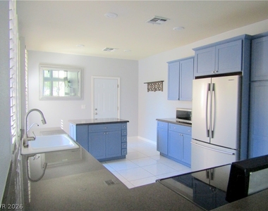 8521 Heather Downs Drive - Photo Thumbnail 12