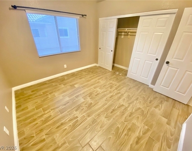 2000 Turquoise Ridge Street - Photo Thumbnail 19
