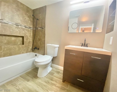 2000 Turquoise Ridge Street - Photo Thumbnail 23