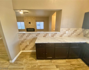 2000 Turquoise Ridge Street - Photo Thumbnail 16