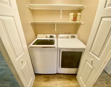 2000 Turquoise Ridge Street - Photo Thumbnail 17