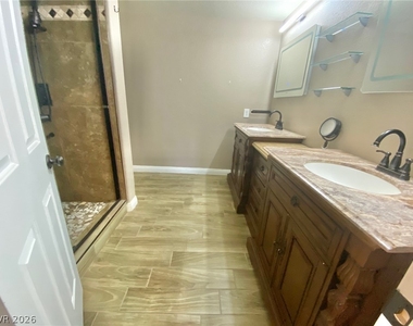 2000 Turquoise Ridge Street - Photo Thumbnail 4