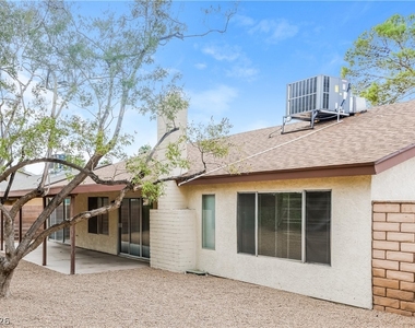3810 Boca Chica Avenue - Photo Thumbnail 14