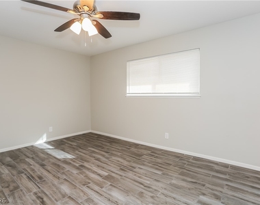 3919 Springhill Avenue - Photo Thumbnail 10
