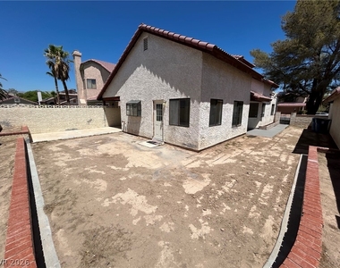 6653 Joe Michael Way - Photo Thumbnail 29