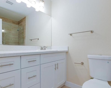 6320 Shawnee Avenue - Photo Thumbnail 14