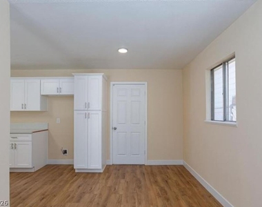 6320 Shawnee Avenue - Photo Thumbnail 19