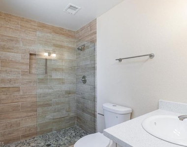 6320 Shawnee Avenue - Photo Thumbnail 28