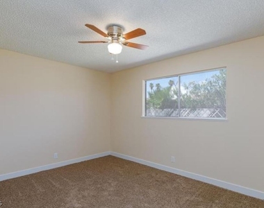 6320 Shawnee Avenue - Photo Thumbnail 25
