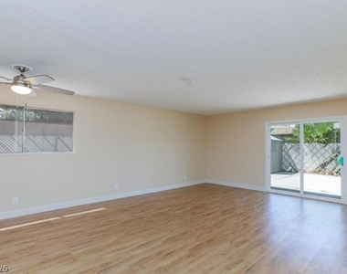 6320 Shawnee Avenue - Photo Thumbnail 11