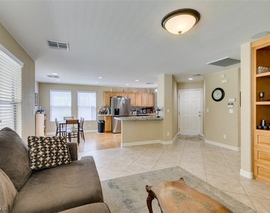 2619 Begonia Valley Avenue - Photo Thumbnail 13