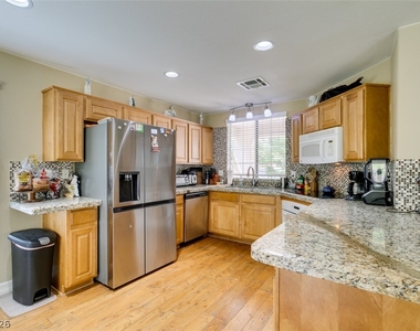 2619 Begonia Valley Avenue - Photo Thumbnail 26