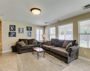 2619 Begonia Valley Avenue - Photo Thumbnail 6