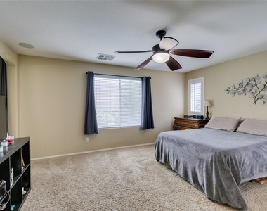 2619 Begonia Valley Avenue - Photo Thumbnail 37