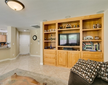 2619 Begonia Valley Avenue - Photo Thumbnail 14