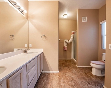 2000 Quartz Cliff Street - Photo Thumbnail 15