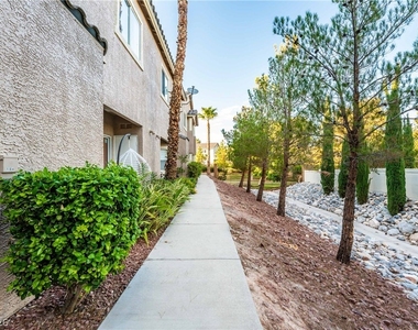 2000 Quartz Cliff Street - Photo Thumbnail 29