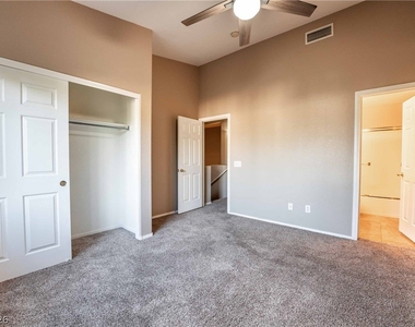 2000 Quartz Cliff Street - Photo Thumbnail 18