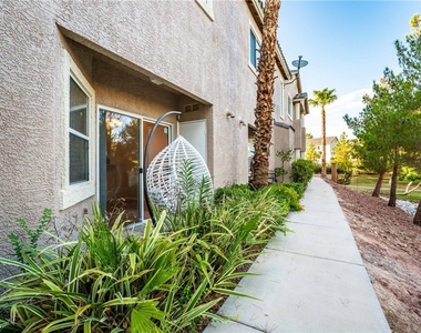 2000 Quartz Cliff Street - Photo Thumbnail 28