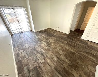 8877 Tomnitz Avenue - Photo Thumbnail 5