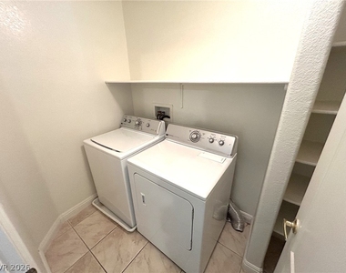 8877 Tomnitz Avenue - Photo Thumbnail 32