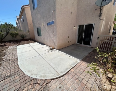 8877 Tomnitz Avenue - Photo Thumbnail 34