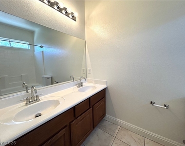 8877 Tomnitz Avenue - Photo Thumbnail 13