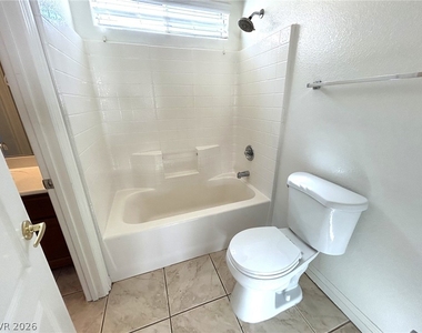 8877 Tomnitz Avenue - Photo Thumbnail 31