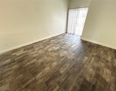 8877 Tomnitz Avenue - Photo Thumbnail 4