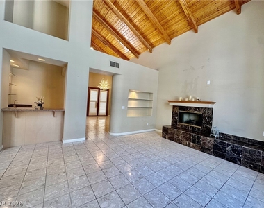 8645 Robinson Ridge Drive - Photo Thumbnail 14