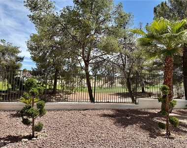 8645 Robinson Ridge Drive - Photo Thumbnail 23