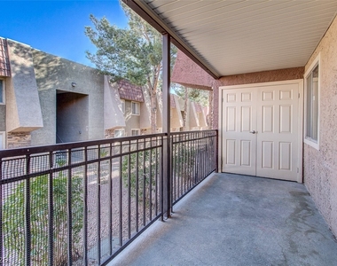 5273 Indian River Drive - Photo Thumbnail 12