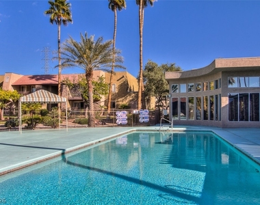 5273 Indian River Drive - Photo Thumbnail 14