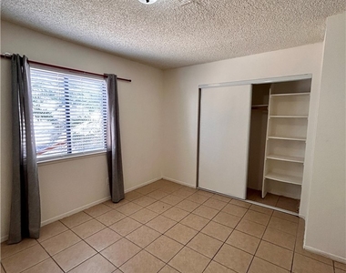 6217 Yerba Lane - Photo Thumbnail 9