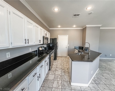 3335 Antique Rose Drive - Photo Thumbnail 18