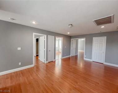 3335 Antique Rose Drive - Photo Thumbnail 23