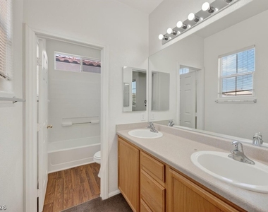 7653 Crystal Village Lane - Photo Thumbnail 25