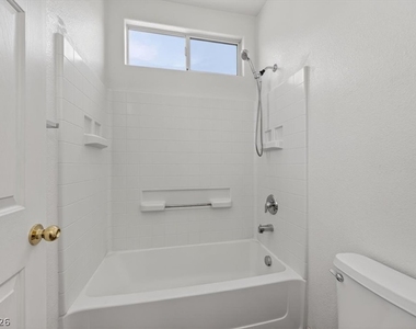 7653 Crystal Village Lane - Photo Thumbnail 26