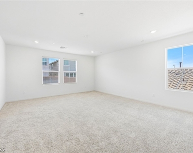 3765 Osiris Avenue - Photo Thumbnail 22