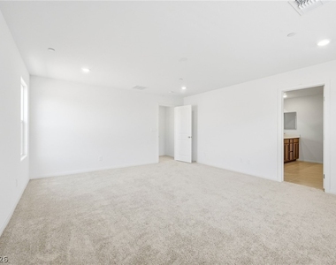 3765 Osiris Avenue - Photo Thumbnail 24