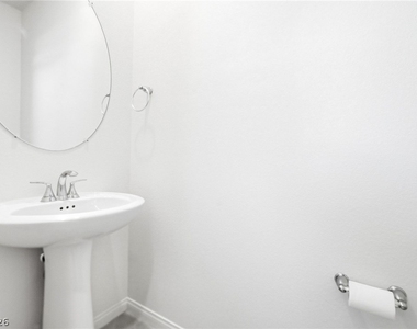3765 Osiris Avenue - Photo Thumbnail 2