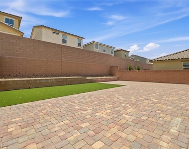 3765 Osiris Avenue - Photo Thumbnail 33